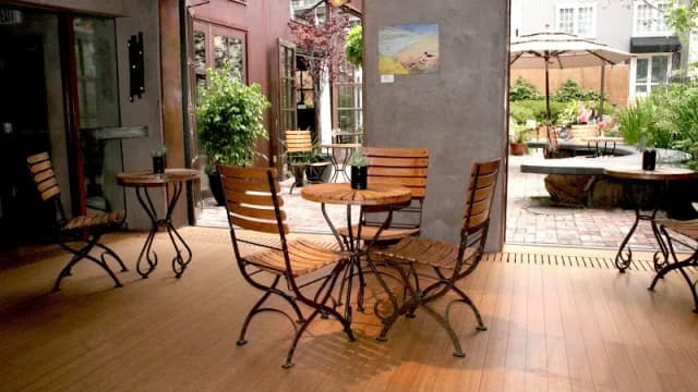Studio Cafe