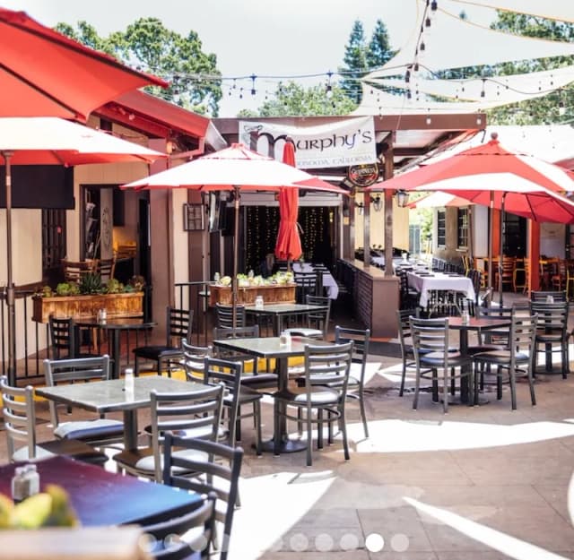 Murphy's Irish Pub & Restaurant