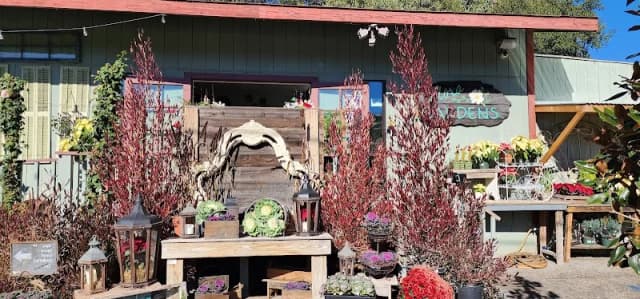 Flora Gardens