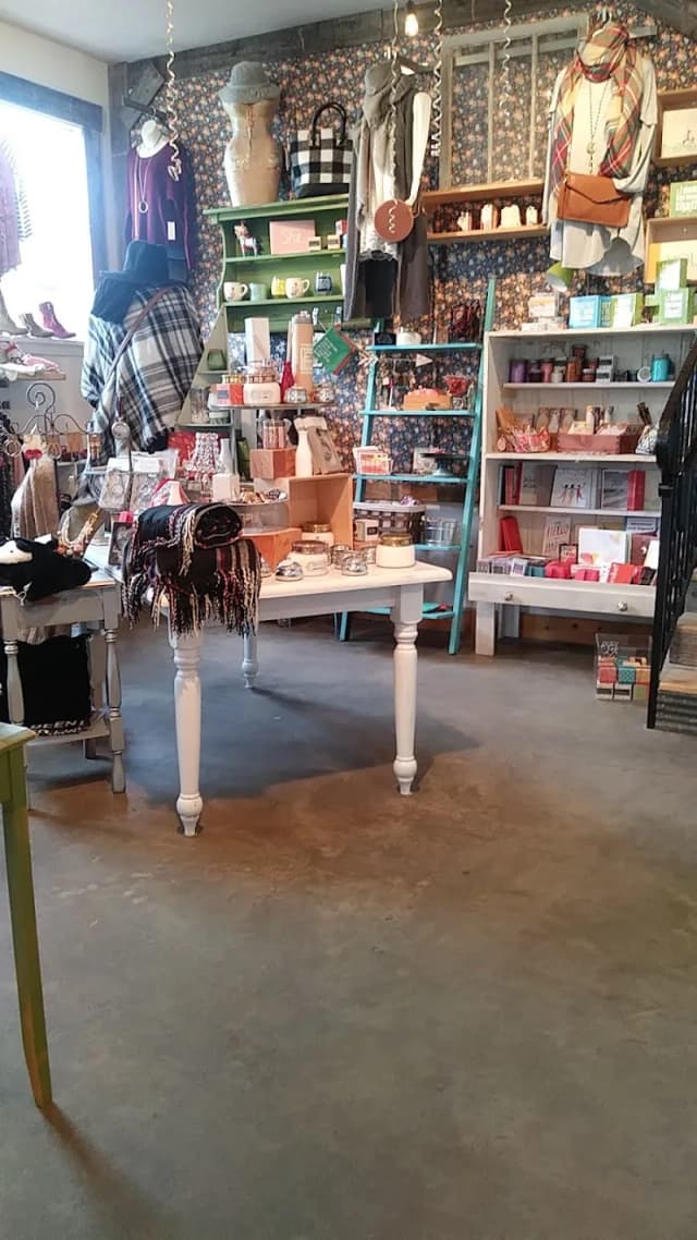 The Closet Boutique and Gifts