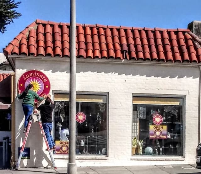 Luminata Books & Gifts