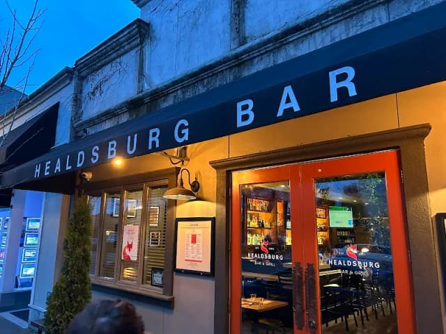 Healdsburg Bar & Grill