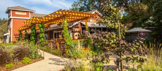 Refugio Ranch Vineyards - Los Olivos Tasting Room