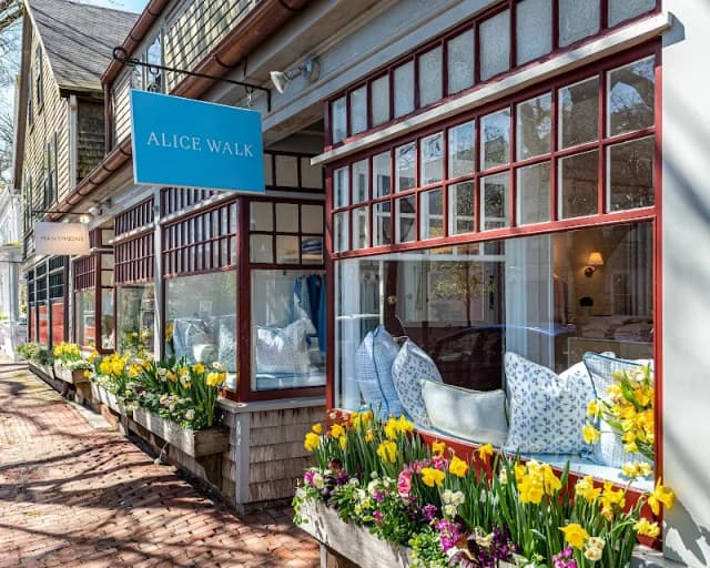 Alice Walk - Nantucket Store