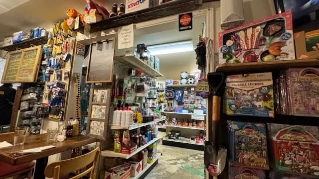 Cannon Beach Hardware and Public House