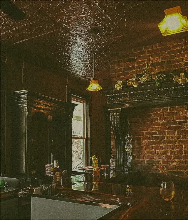 Magnolia's Whisky & Wine Bar