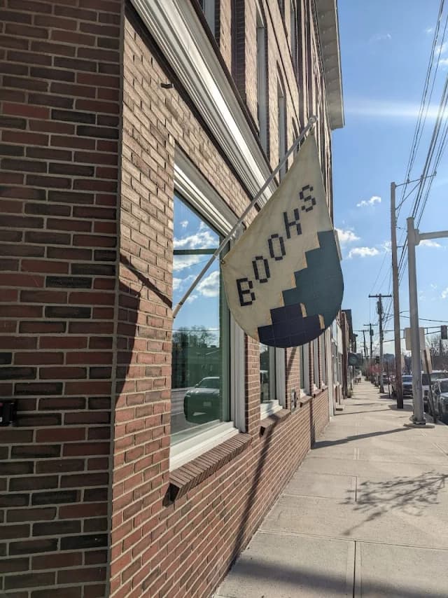 Back Cove Books