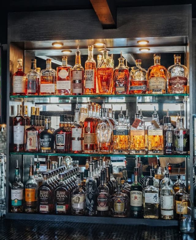 Whiskey 'N Rye Smokehouse