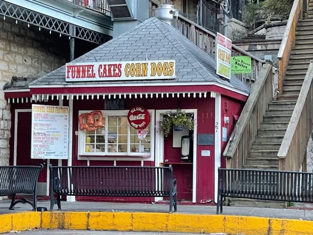 Eureka Springs Funnel Cake Factory