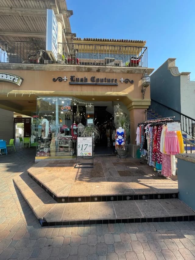Lush Couture