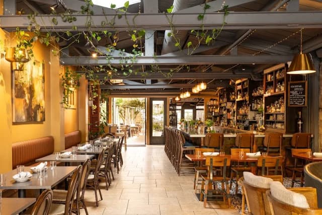 Lo & Behold Bar + Kitchen
