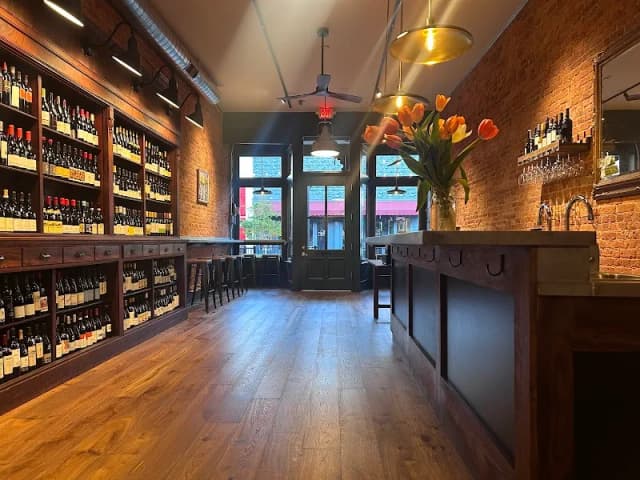 New West Wine Bar & Bottle Shop