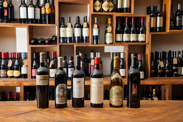 La Fe Wine Bar