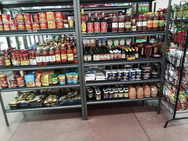 La Ideal Bakery