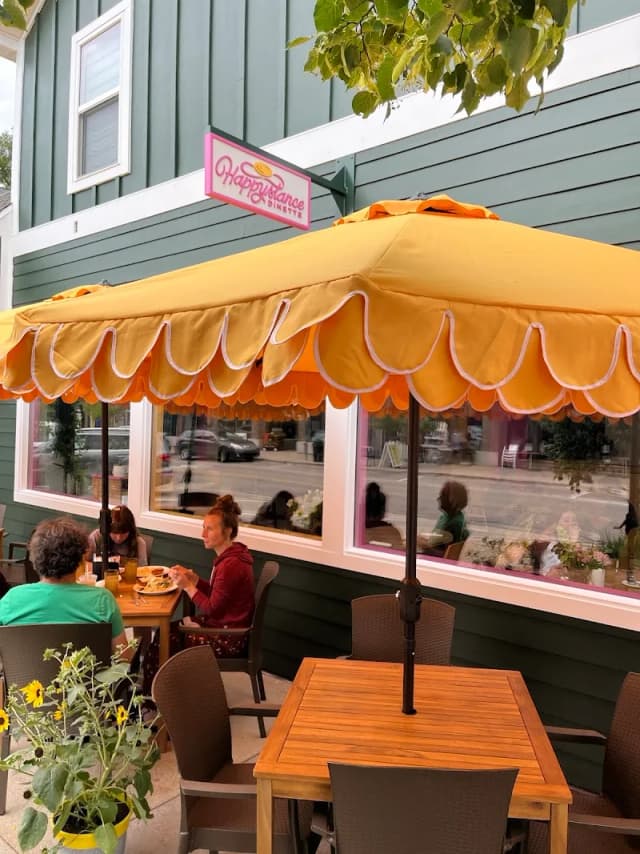 Happystance Dinette