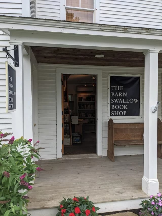 Barnswallow Books