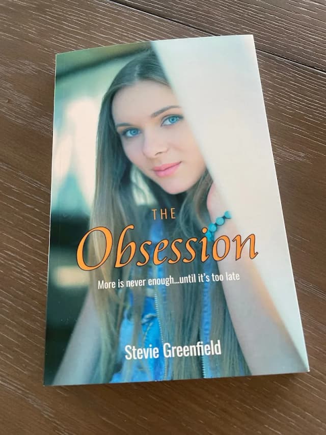 Stevie Greenfield Author/Artist