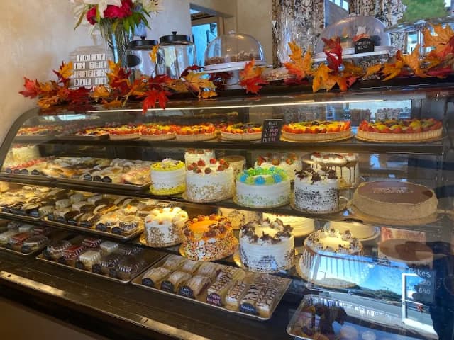 Angelina's Bakery