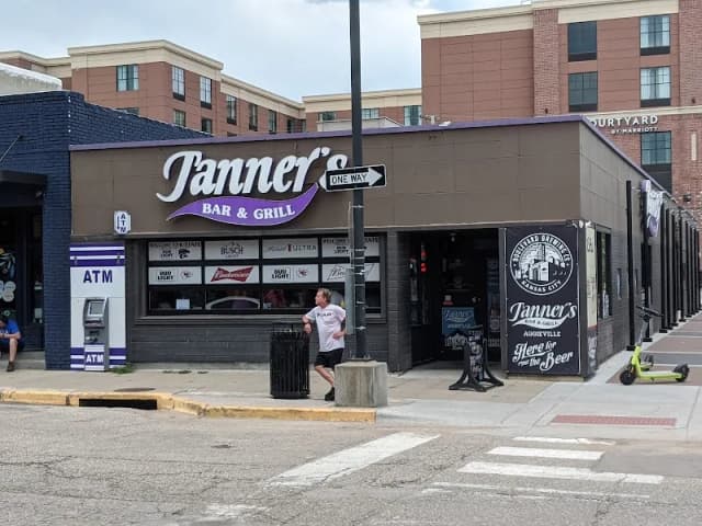 Tanner's | Bar & Grill