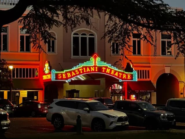 Town Square Inc