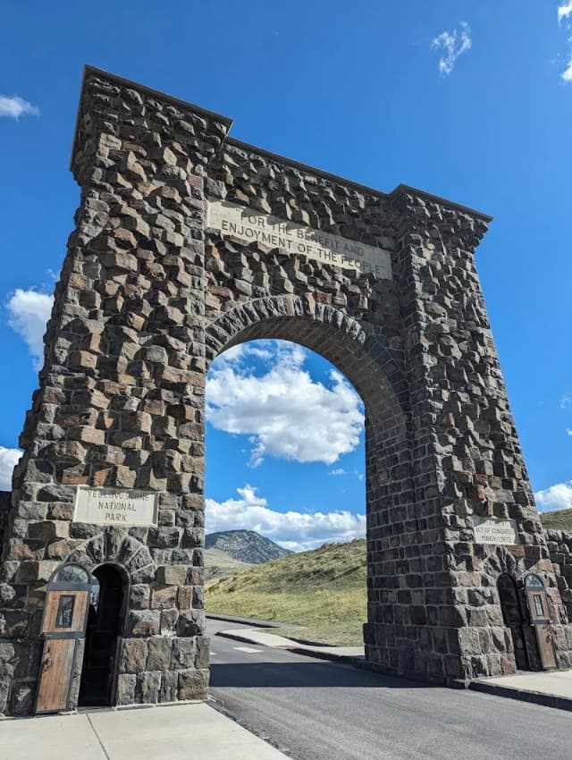 Roosevelt Arch - Yellowstone North Entrance