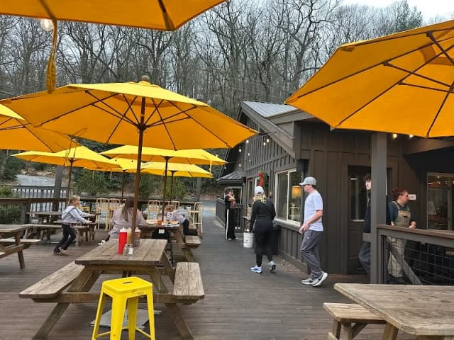 Highlands Smokehouse