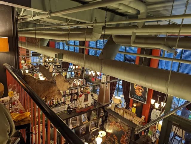 Battery Park Book Exchange & Champagne Bar
