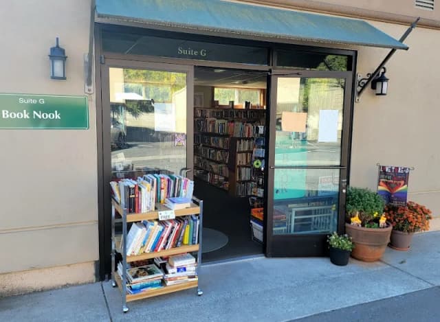 AnimalSave Book Nook