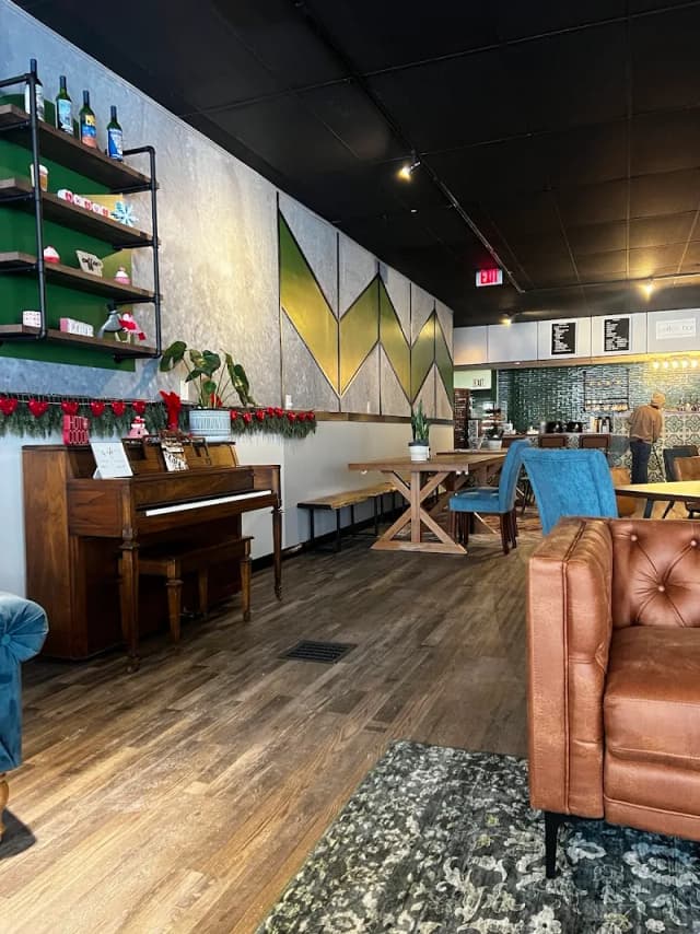 Bean & Barrel Cafe and Lounge