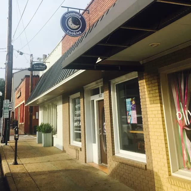 Insomnia Cookies