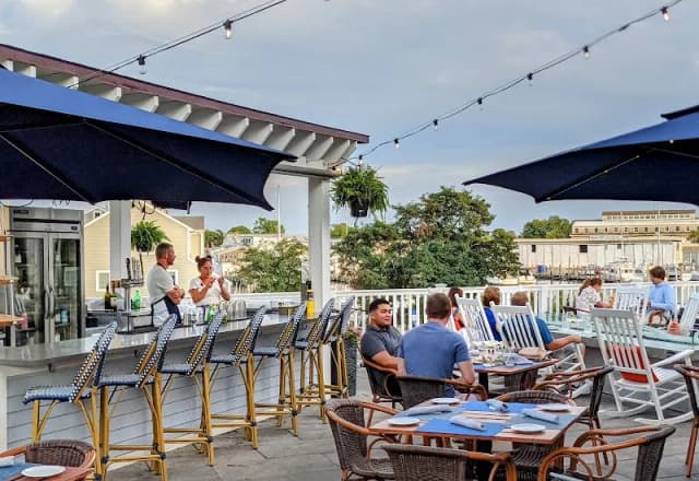 Mix Restaurant & Rooftop Bar