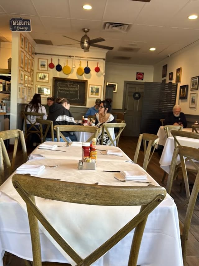 Leo's Cafe