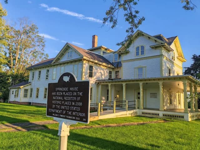 Hebert Arboretum At Springside Park