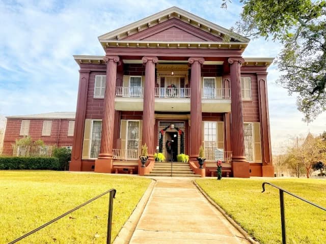 Magnolia Hall
