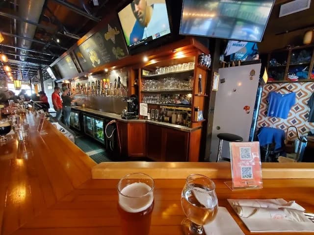 7 Monks Taproom