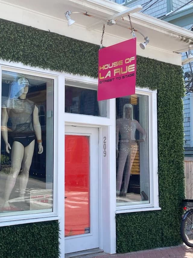 House of La Rue