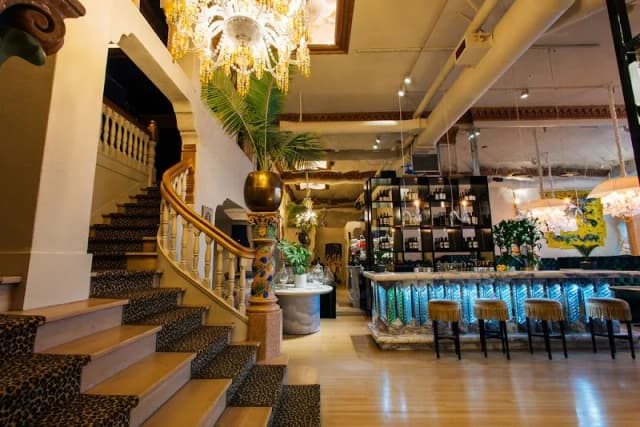 Flora Springs Wine Lounge