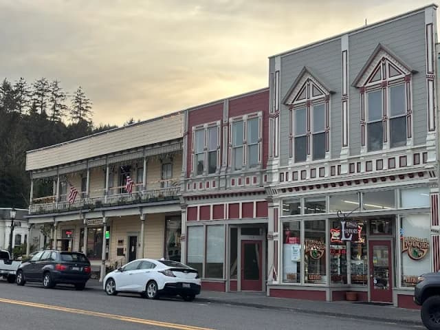 Ivanhoe Saloon