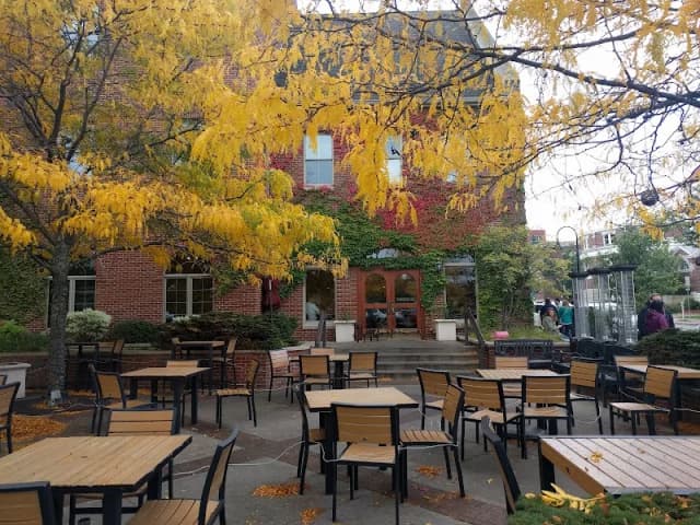 The Towne Plaza