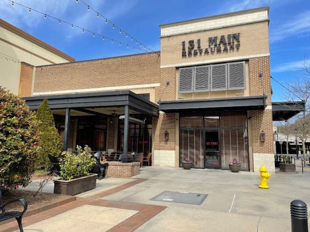 131 MAIN Restaurant