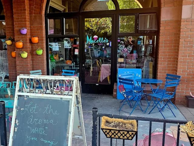 Mozelle's Downtown Bakery