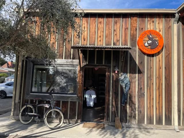 Los Olivos Outfitters