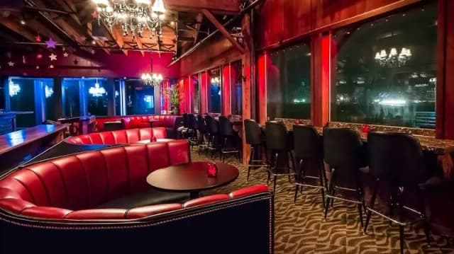 Inferno Lounge