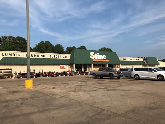 Stine Home & Yard Natchitoches