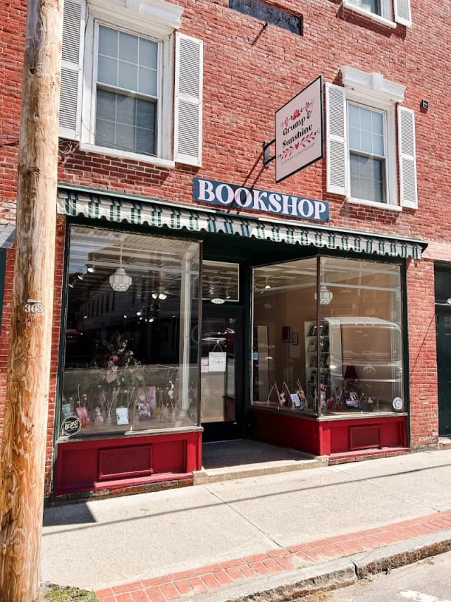 Grump & Sunshine Bookshop