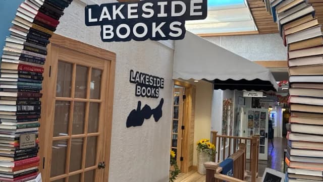 Lakeside Books
