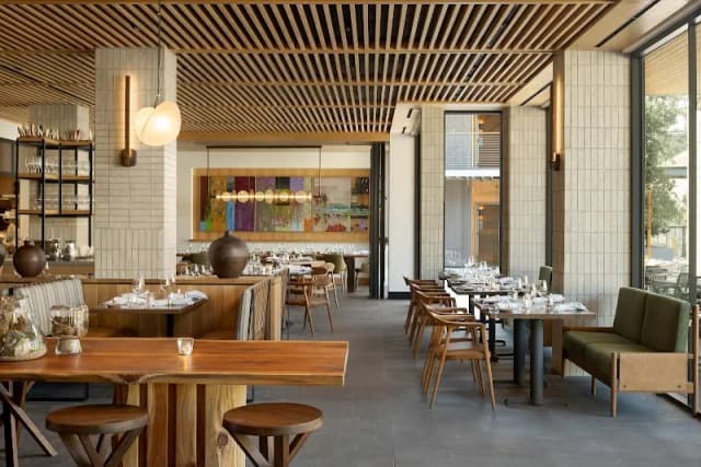 Folia Bar & Kitchen