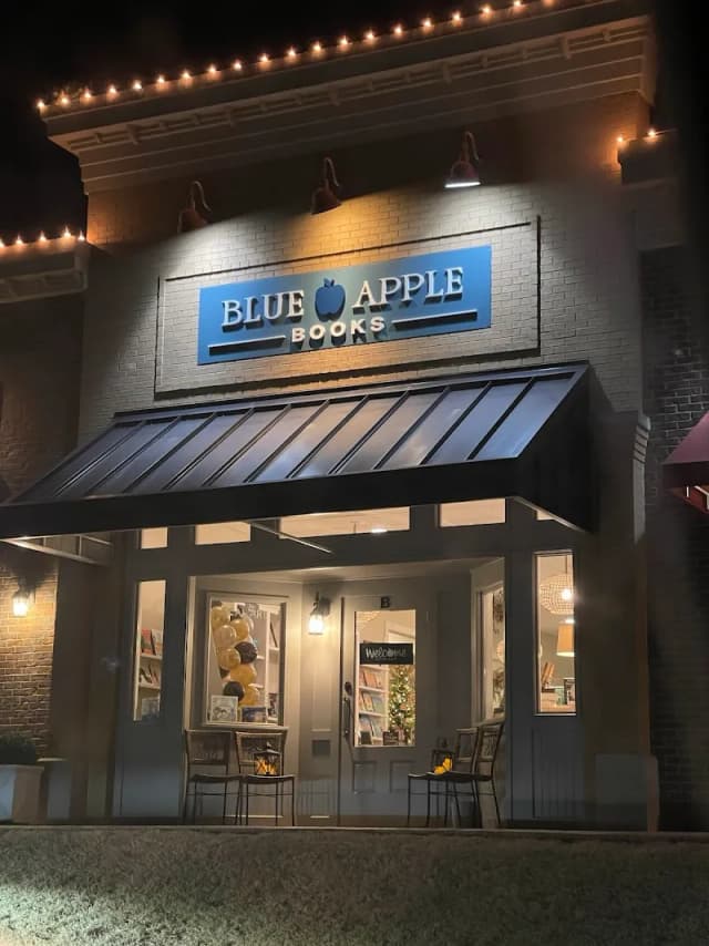 Blue Apple Books