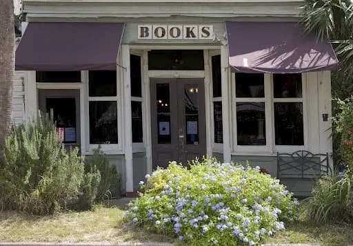 Oystertown Books