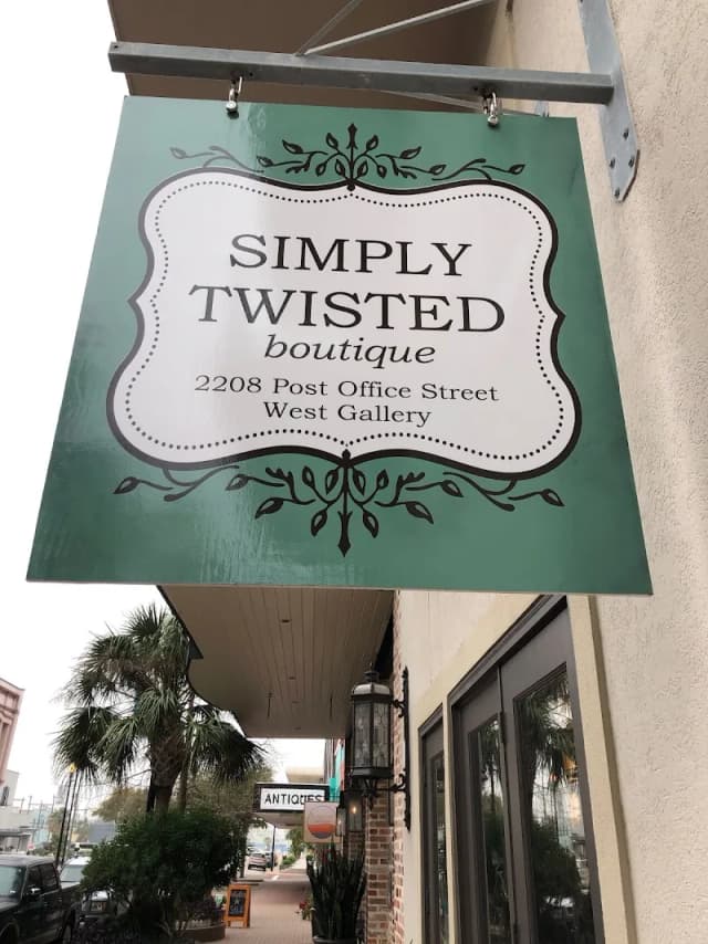 Simply Twisted Boutique Galveston